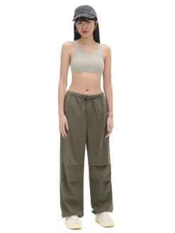 Cropp Jeansy*Ciemnozielone jeansy parachute zielony