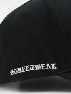 Cropp Czapki*Czapka z daszkiem i haftem biały