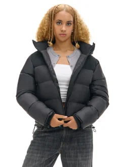 Cropp Kurtki, Płaszcze*Czarna kurtka puffer z gładkim karczkiem czarny