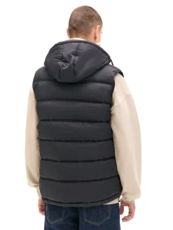 Cropp Kurtki, Płaszcze*Czarna pikowana kamizelka z kapturem czarny