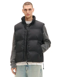 Cropp Kurtki, Płaszcze*Czarna pikowana kamizelka z regulacją czarny