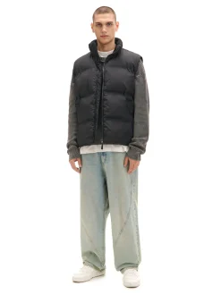 Cropp Kurtki, Płaszcze*Czarna pikowana kamizelka z regulacją czarny