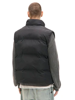 Cropp Kurtki, Płaszcze*Czarna pikowana kamizelka z regulacją czarny