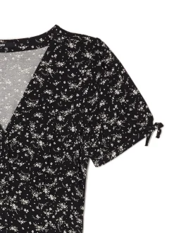 Cropp Sukienki, Kombinezony*Czarna sukienka midi w kwiaty czarny