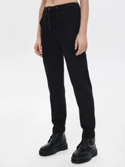 Cropp Jeansy*Czarne jeansowe joggery slim czarny