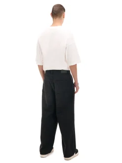 Cropp Jeansy*Czarne jeansy skater z efektem sprania czarny