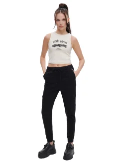 Cropp Spodnie*Czarne joggery cargo z łańcuchem czarny