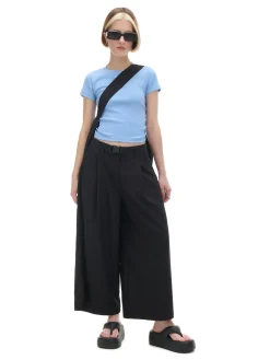 Cropp Spodnie*Czarne spodnie kuloty z wiskozą czarny