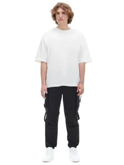 Cropp Spodnie*Czarne spodnie loose z paskiem czarny