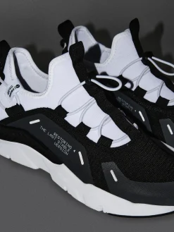 Cropp Sneakersy*Czarno-białe sneakersy z odblaskowymi detalami biały