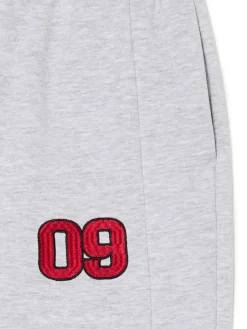 Cropp Spodnie|Sety*Jasnoszare dresowe joggery z naszywką jasnyszary