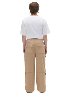 Cropp Spodnie*Kremowe spodnie cargo o luźnym kroju beżowy