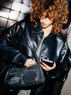 Cropp Torby, Plecaki*Mała czarna torebka crossbody czarny