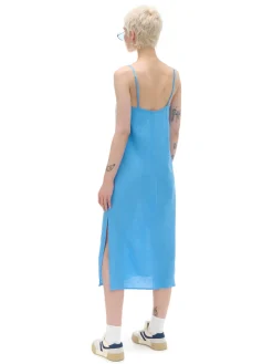 Cropp Sukienki, Kombinezony*Niebieska sukienka midi z wiskozy i lnu błękitny
