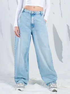 Cropp Jeansy*e jeansy skater niebieski