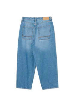 Cropp Jeansy*e jeansy skater z efektem sprania niebieski