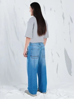 Cropp Jeansy*e jeansy skater z efektem sprania niebieski