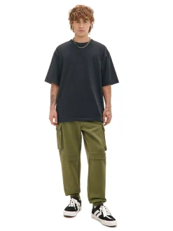 Cropp Spodnie*Oliwkowe dresowe joggery z kieszeniami zielony