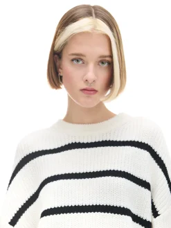 Cropp Swetry*Pasiasty sweter z szerokim rękawem kremowy