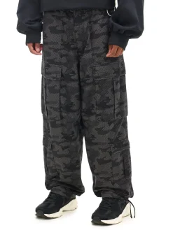 Cropp Spodnie*Spodnie cargo ze wzorem moro szary