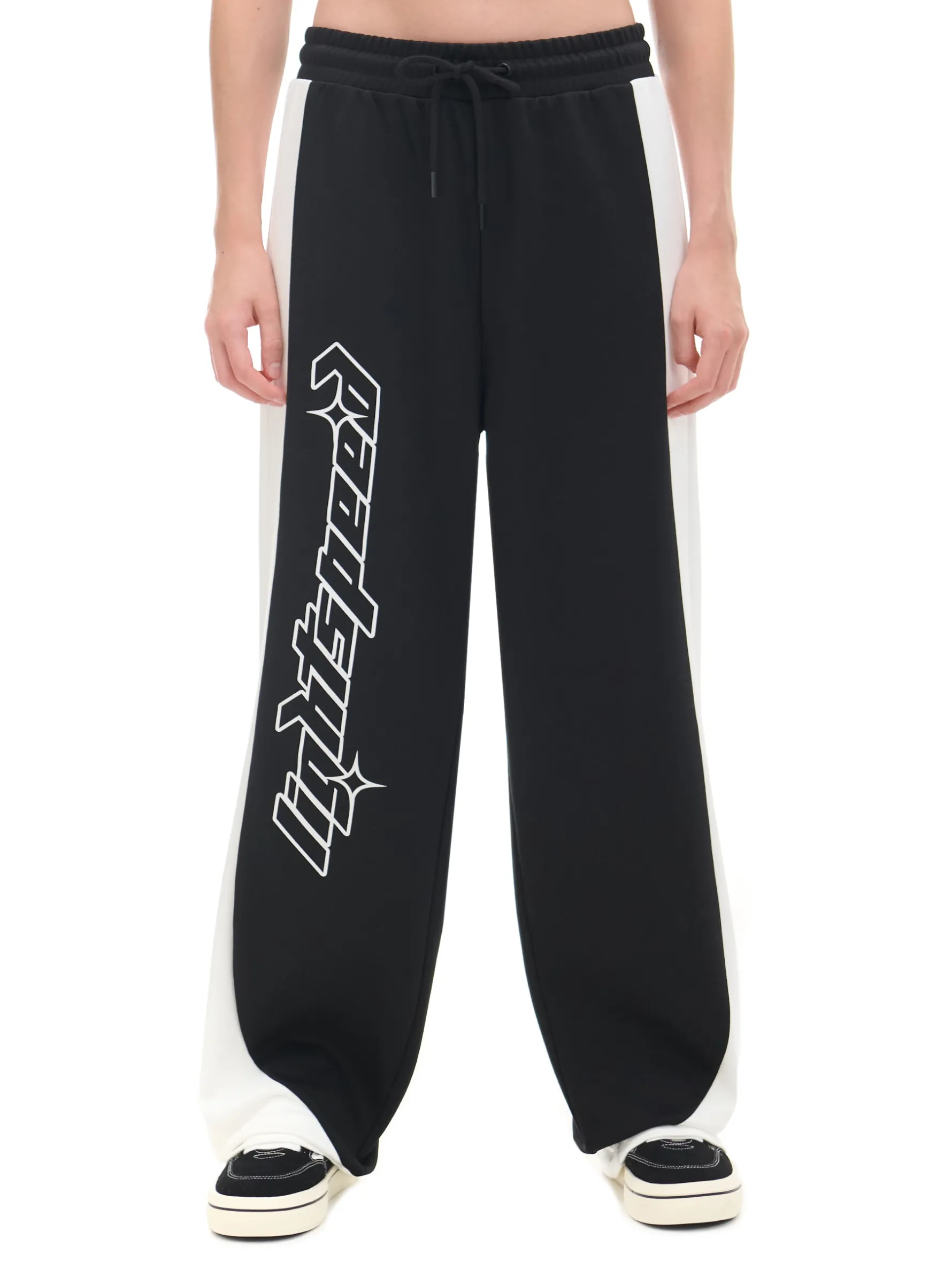 Cropp Spodnie*Spodnie dresowe z napisem czarny