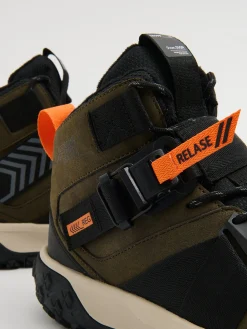 Cropp Sneakersy|Za Kostkę*Sznurowane sneakersy z zatrzaskiem zielony